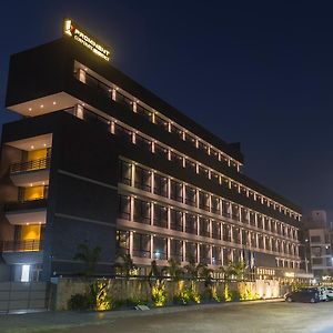 מלון גנדהינאגר Prominent Corporate Residency Exterior photo