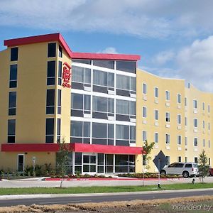 Red Roof Inn & Suites בומונט Exterior photo