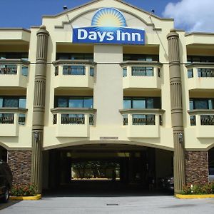 Days Inn Guam - טמונינג Exterior photo