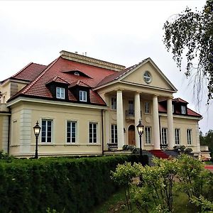 מלון Pniewy  Dwor Osieczek Exterior photo