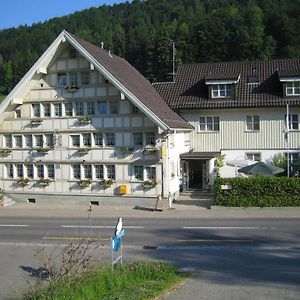 מלון Grub Landgasthaus Baeren Exterior photo