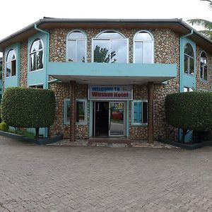 Makeni Wusum Hotel Exterior photo