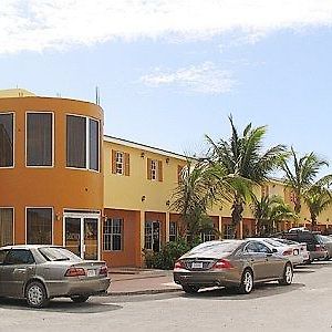 פרובידנסיאלס Turks And Caicos Airport Hotel Exterior photo