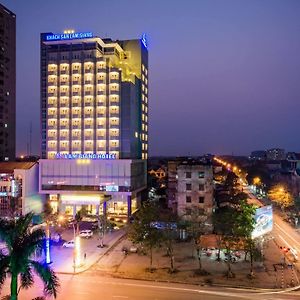 וין Lam Giang Hotel Exterior photo