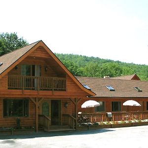 האנטר Xenia Lodge Exterior photo