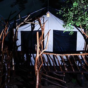 מלון טיסמהרמה Yala Wild Corridor Camp Exterior photo