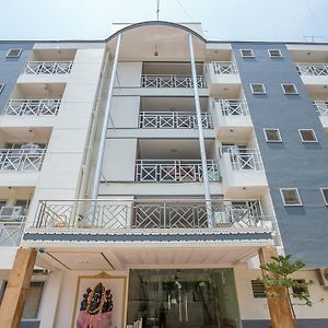 העיר בנגלור Oyo 12525 Hotel Pmr Exterior photo