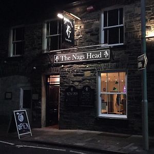 מלון למפטר Nags Head Pub Exterior photo