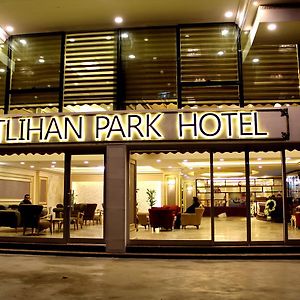 באטמן Atlihanpark Hotel Exterior photo