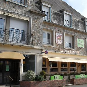 דומפרונט Gite Le Relais Saint Michel Exterior photo