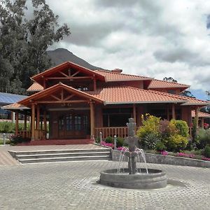 מלון איבארה Hosteria San Clemente Exterior photo