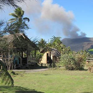 Loanengo Yasur View Bungalows Exterior photo