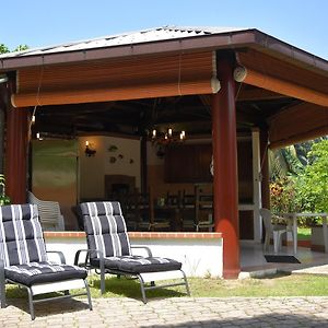 בו ואלון Jessies Guest House Seychelles Exterior photo