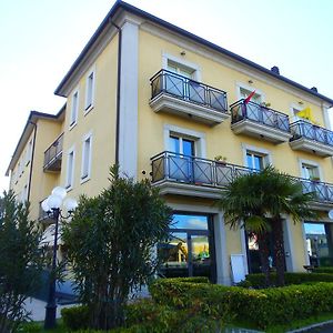 Bazzano Albergo Sirena Exterior photo