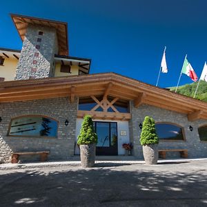 Brallo Di Pregola Sport Hotel Prodongo Exterior photo