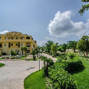 Buccino Elia Hotel Exterior photo