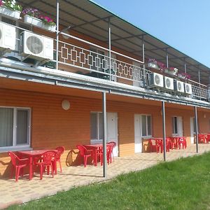 זאטוקה Zolotoy Bereg Hotel Exterior photo