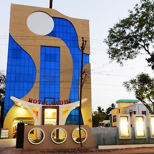 מאיילדותראי Hotel Aadhi Exterior photo