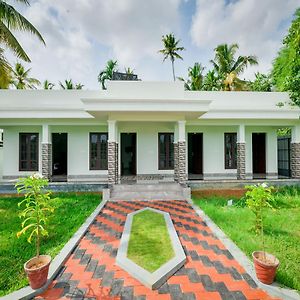 מלון Alappuzha Oyo 14604 Green View Residency Exterior photo