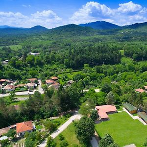 Kravenik Guest Houses Apriltsi Exterior photo