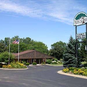 Arbor Inn Of Historic מרשל Exterior photo