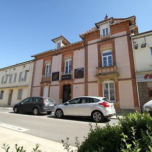 מלון פראי-לה-מוניאל Le Clos Des Etoiles Exterior photo