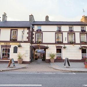 מלון למפטר The Royal Oak Pub Exterior photo