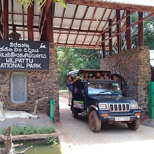 Parasangahawewa Village Garden Inn Exterior photo