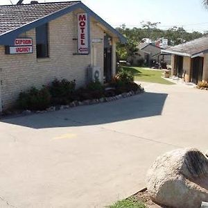 Beecher Gladstone Village Motel Exterior photo