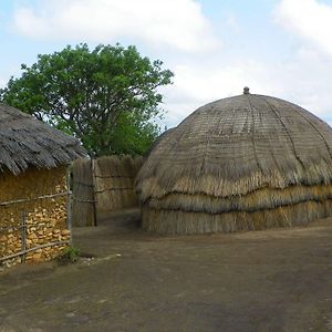 Kaphunga Swazi Village Home Stay Exterior photo
