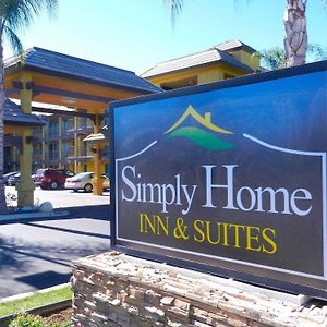 Simply Home Inn & Suites - ריברסייד Exterior photo