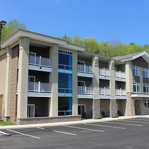 Towanda Crystal Springs Inn And Suites Exterior photo