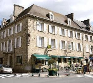 אונאי-סור-אודון Logis -Hotel & Restaurant De La Place Exterior photo