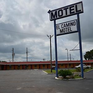 Beeville El Camino Motel Room photo