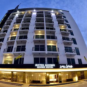 Seria Roomz Hotel Exterior photo