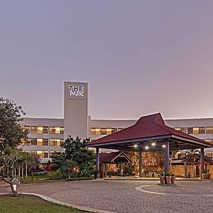 מלון The Park ויסאקפאטנם Exterior photo
