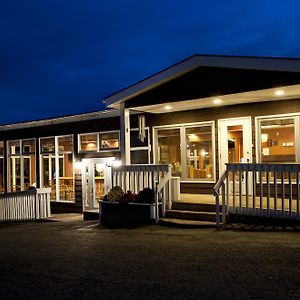 Baddeck Inlet Silver Dart Lodge Exterior photo