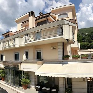 סן ג'יואבאני רוטונדו Hotel Sollievo - San Gennaro Exterior photo