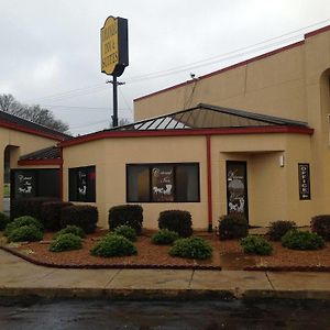 סאות-הייבן Colonial Inn And Suites - Memphis Exterior photo