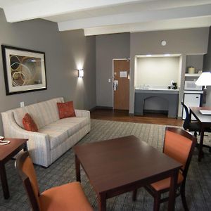שמפיין Eastland Suites Extended Stay Hotel & Conference Center Urbana Exterior photo