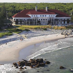 ליברפול White Point Beach Resort Exterior photo