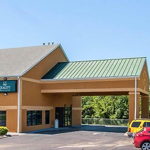 Centerville Econo Lodge Inn & Suites Exterior photo