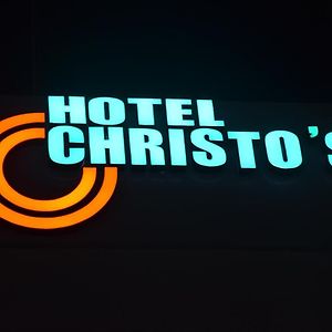 ולאנגני Hotel Christo'S Exterior photo