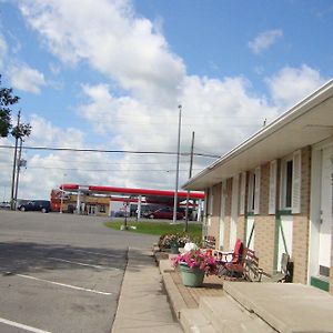 Greater Napanee Royal Napanee Inn Exterior photo