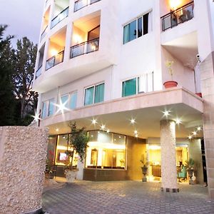 ג'ונייה Bayinn Hotel Exterior photo