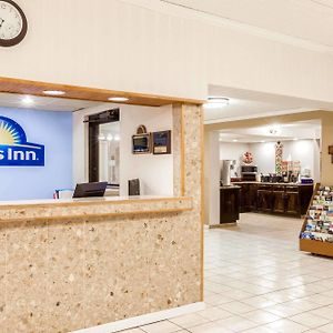 איסט סירקיוז Days Inn Syracuse Exterior photo