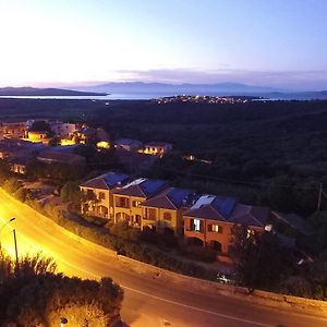 אפרטהוטל פורטו פולו Residenze L'Isola Surf House Exterior photo