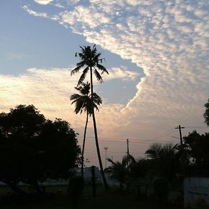 Alappuzha Baywatch Beach Resort Exterior photo