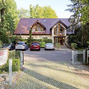 פוטסדאם Hotel Am Katharinenholz Exterior photo