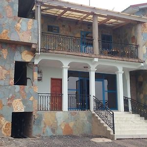 Kwabenya Grace Inn Hotel Exterior photo